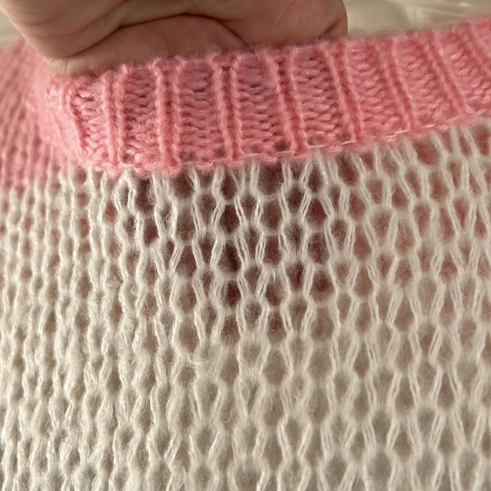 Women’s Oversized Knit Sweater, New, Size M/L - Picture 6 of 7